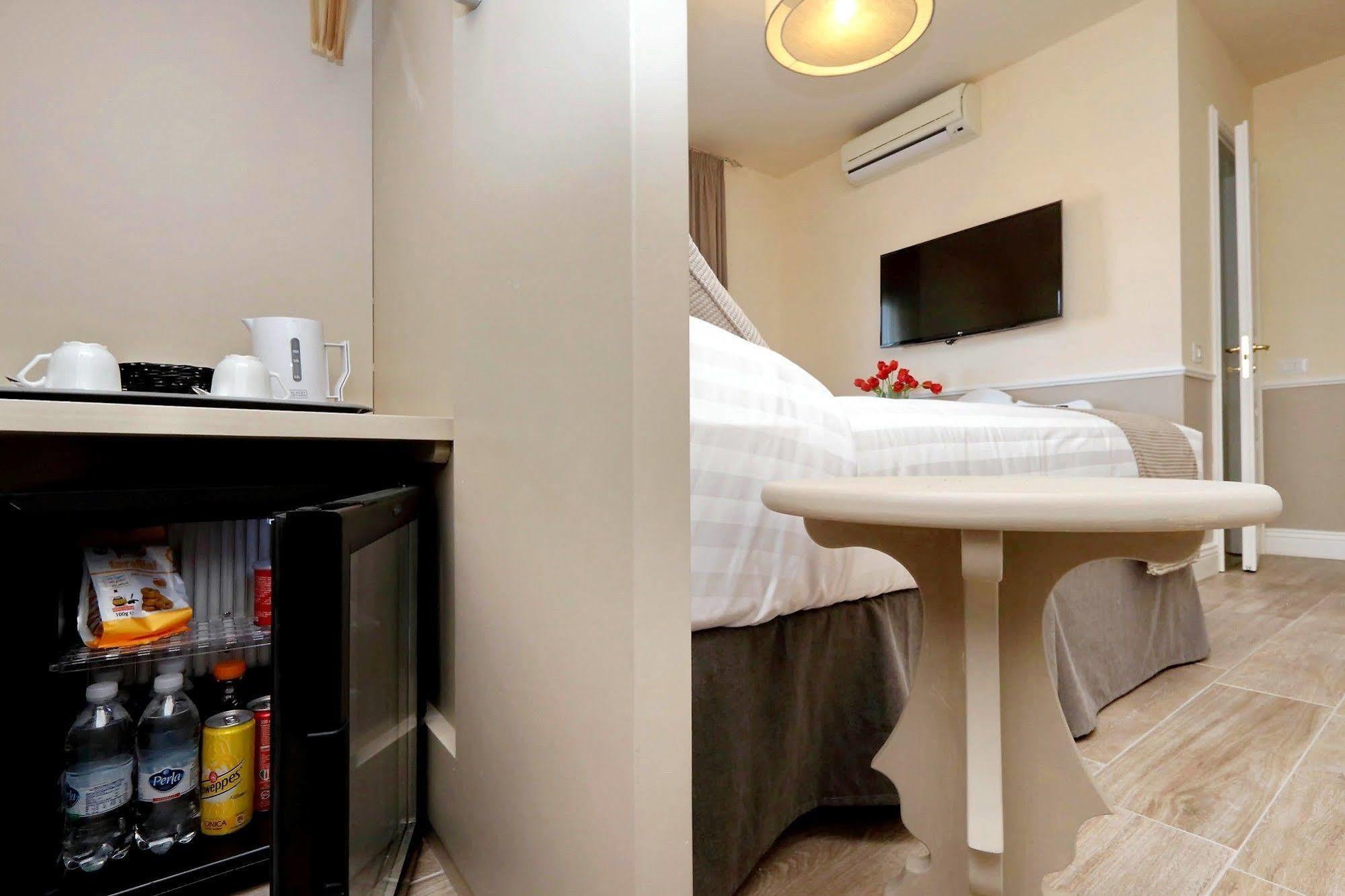 Colosseum Terrace Pensionat 3*